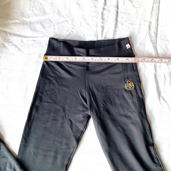 Shakti Activewear Leggings - Picture 5 of 5